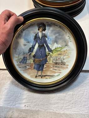 Lot of 5 VTG D'Arceau Limoges Porcelain Collector Plates